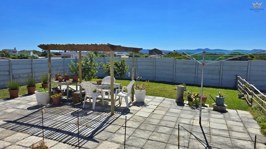 2 Bedroom Property for Sale in Pearly Beach Western Cape
